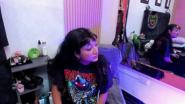 MeowMota  online show from June 2026 07:05:01 PM