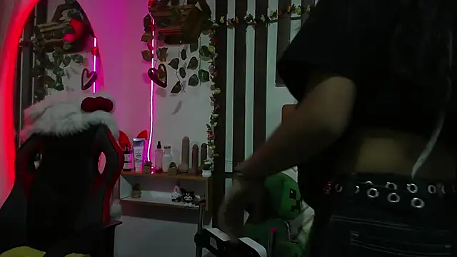 MeowMota  online show from June 2026 04:53:01 PM