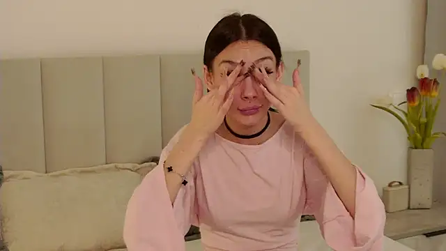 Snapshot of KatieRouge__ chatting on March 2026 06:36:02 PM KatieRouge online show from March 2026 06:36:02 PM