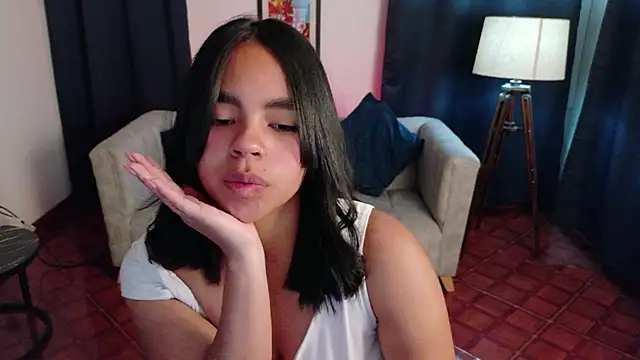 SofiaMante  online show from May 2026 01:11:02 AM