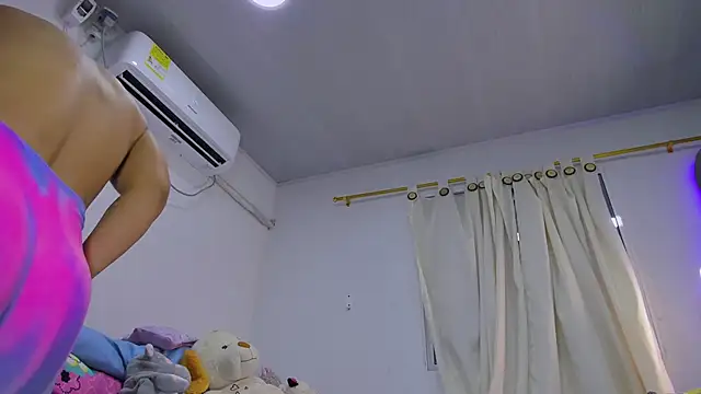 vennuss19 online show from April 2026 10:58:01 PM