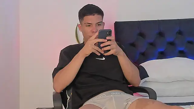 Marcus Moreno online show from March 2026 09:29:01 PM