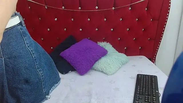 sofiaspring online show from April 2026 04:46:02 PM