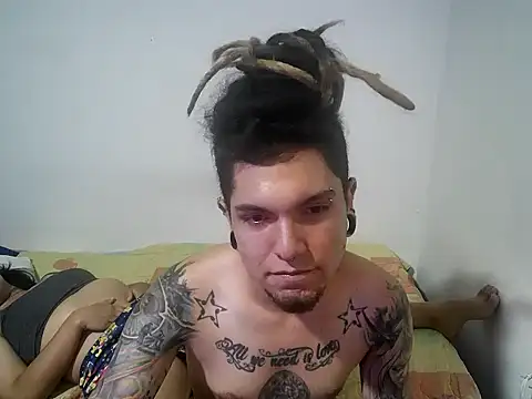 Snapshot of steffandjoshh420 chatting on March 2026 02:39:02 AM steffandjoshh420 online show from March 2026 02:39:02 AM