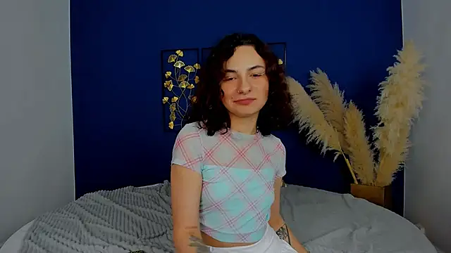 Snapshot of RIANA_SI chatting on March 2026 09:06:02 AM RIANA SI online show from March 2026 09:06:02 AM