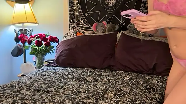 Snapshot of mysunidreamss chatting on February 2026 02:19:01 AM mysunidreamss online show from February 2026 02:19:01 AM