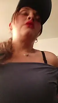 Alejandra N online show from June 2026 02:11:01 PM