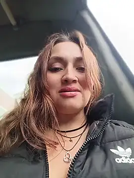 Alejandra N online show from June 2026 06:17:01 PM