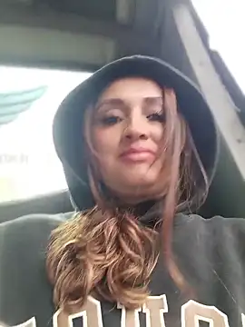 Alejandra N online show from June 2026 04:53:01 PM