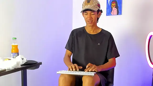 neitan miller  online show from June 2026 02:21:01 PM