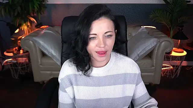 Dafni Monn online show from April 2026 05:52:01 AM