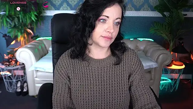 Dafni Monn online show from April 2026 05:47:02 AM