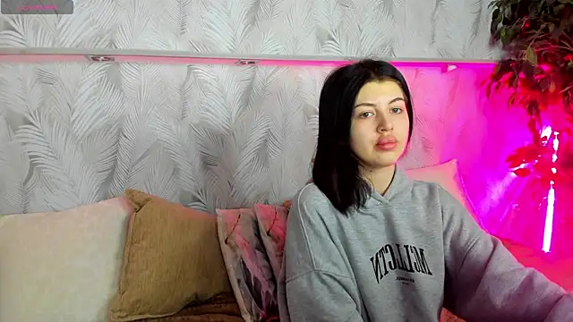 Karolina Kar online show from February 2026 08:18:02 AM