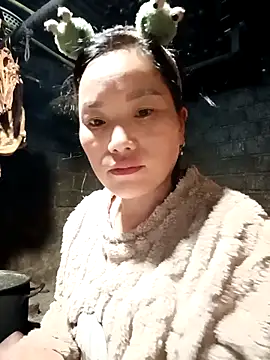 yu--yo online show from February 2026 11:38:02 PM