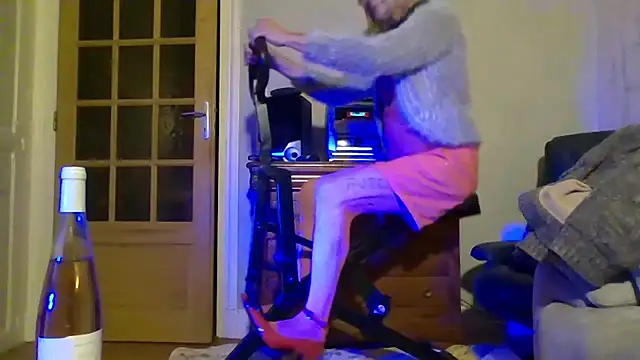 Helinetrav online show from January 2026 05:39:01 PM