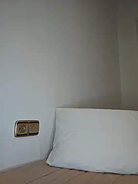 Angelmoon04 online show from April 2026 03:26:02 AM