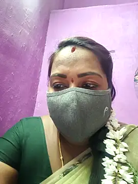 Snapshot of Tamil_Hot_Priya chatting on March 2026 04:33:01 PM Tamil Hot Priya online show from March 2026 04:33:01 PM