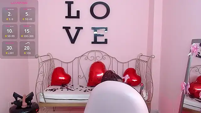 Snapshot of Choloeadams_xxx chatting on February 2026 02:08:02 AM Choloeadams xxx online show from February 2026 02:08:02 AM