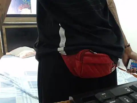 Skinny horny boy online show from February 2026 11:32:02 PM