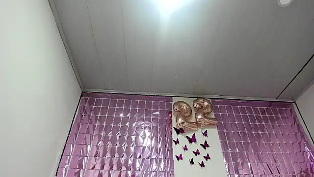 Snapshot of Julietha-evans chatting on March 2026 10:57:01 PM Julietha-evans online show from March 2026 10:57:01 PM