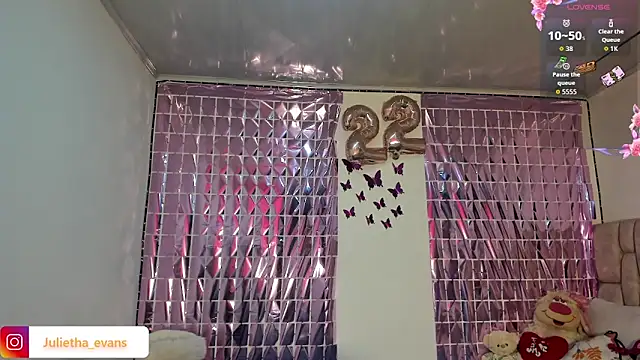 Snapshot of Julietha-evans chatting on March 2026 10:58:01 PM Julietha-evans online show from March 2026 10:58:01 PM