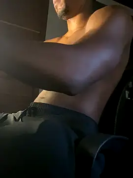 DomNegao69 online show from January 2026 03:25:02 PM