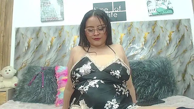 rossyvalbuena online show from May 2026 03:28:02 PM