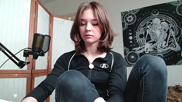 Mysterious Toy online show from March 2026 01:37:02 PM