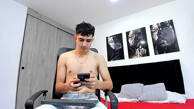 Alejo Grey online show from February 2026 08:01:02 PM