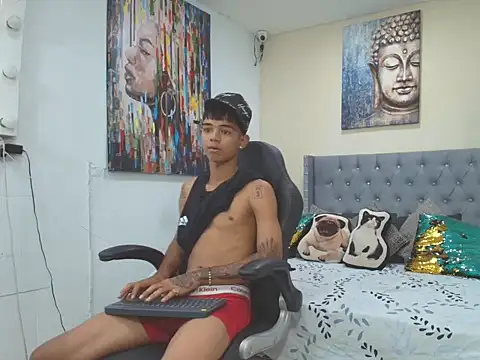 angelcutexx18 online show from February 2026 05:19:02 PM