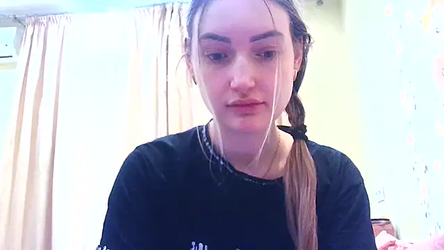 Eva Harris online show from February 2026 12:12:01 PM