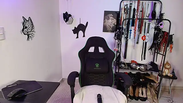 ariannaconnor  online show from March 2026 01:33:02 PM