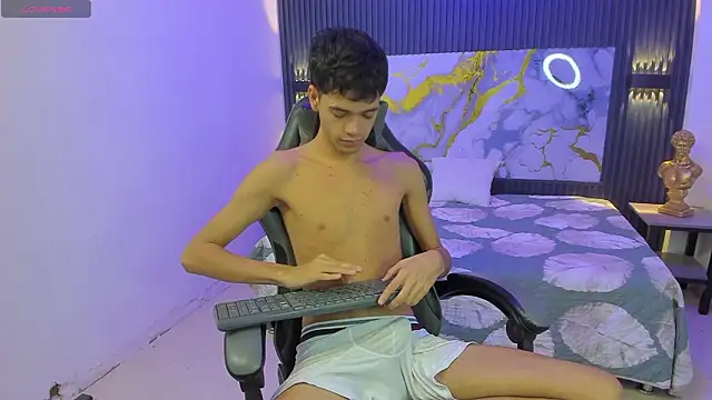 Dark Desiree18 online show from March 2026 12:10:02 PM