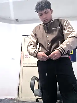 VersedChip online show from February 2026 10:36:02 PM