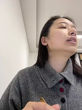 Qrooo online show from January 2026 04:05:02 AM