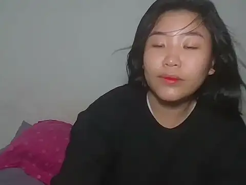 Zyeiii online show from March 2026 08:27:02 AM