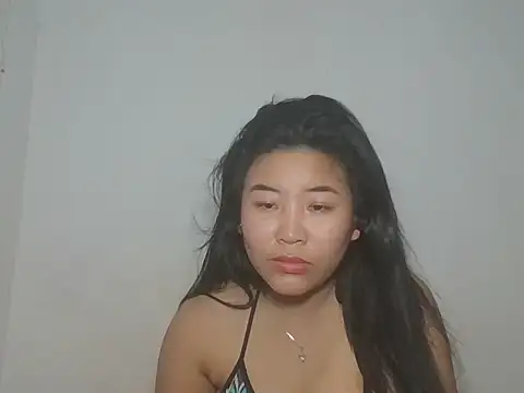 Zyeiii online show from March 2026 07:25:02 AM