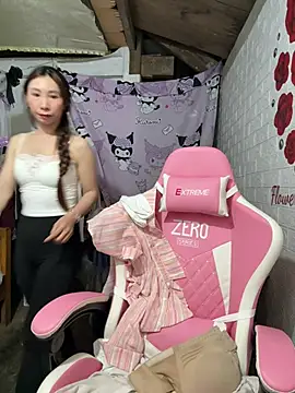 Snapshot of Adela-222 chatting on May 2026 09:16:01 AM Adela-222 online show from May 2026 09:16:01 AM