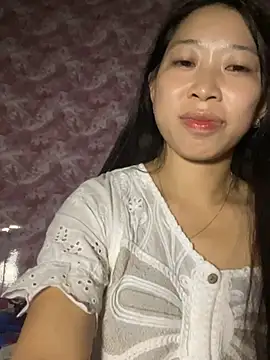 Snapshot of Mayly_lucky2 chatting on July 2026 02:40:02 PM Mayly lucky2 online show from July 2026 02:40:02 PM