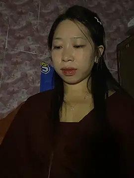 Snapshot of Mayly_lucky2 chatting on July 2026 01:37:01 AM Mayly lucky2 online show from July 2026 01:37:01 AM