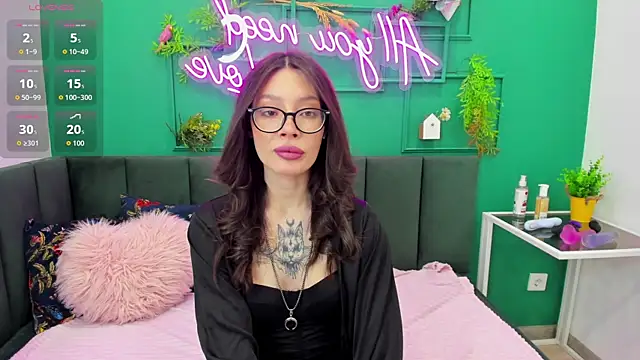 Snapshot of IvyDainty chatting on April 2026 01:38:01 AM IvyDainty online show from April 2026 01:38:01 AM