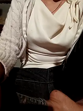 hoahong2 online show from February 2026 02:43:02 PM