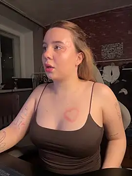 Snapshot of AnnaSeint chatting on February 2026 06:26:02 PM AnnaSeint online show from February 2026 06:26:02 PM