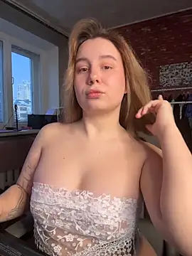 Snapshot of AnnaSeint chatting on February 2026 01:40:01 PM AnnaSeint online show from February 2026 01:40:01 PM