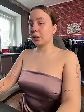 Snapshot of AnnaSeint chatting on March 2026 10:39:01 AM AnnaSeint online show from March 2026 10:39:01 AM