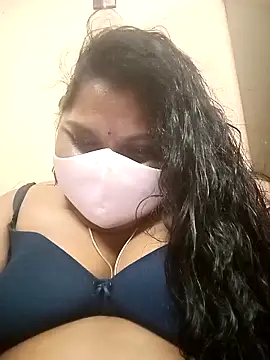 misammahyd online show from February 2026 08:29:02 PM