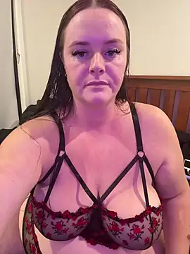 carinabro10 online show from May 2026 10:01:02 AM