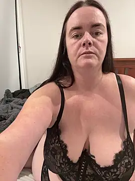 carinabro10 online show from June 2026 09:56:01 AM
