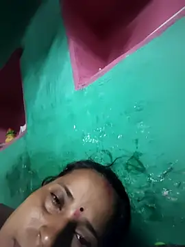Snapshot of Reena_lodha chatting on July 2026 11:15:01 PM Reena lodha online show from July 2026 11:15:01 PM