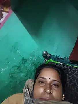 Snapshot of Reena_lodha chatting on July 2026 11:02:01 PM Reena lodha online show from July 2026 11:02:01 PM